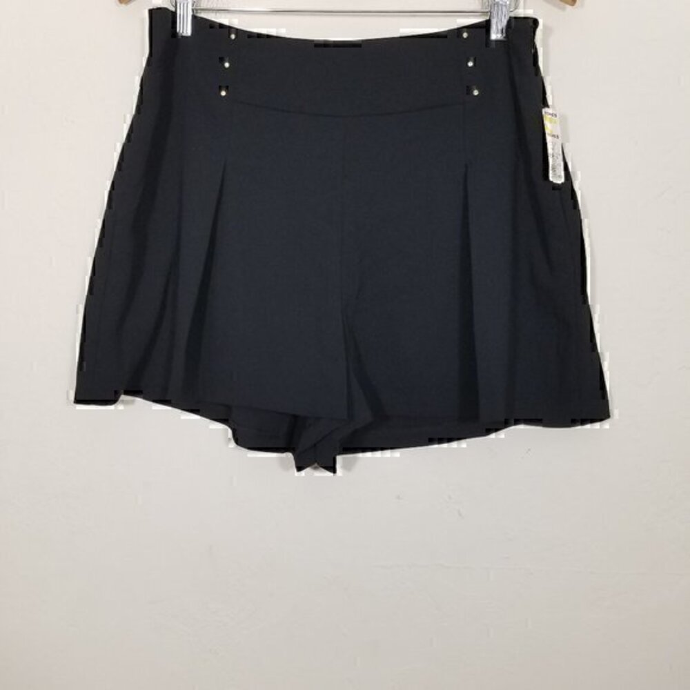NWT Jennifer Lopez Shorts Size 14